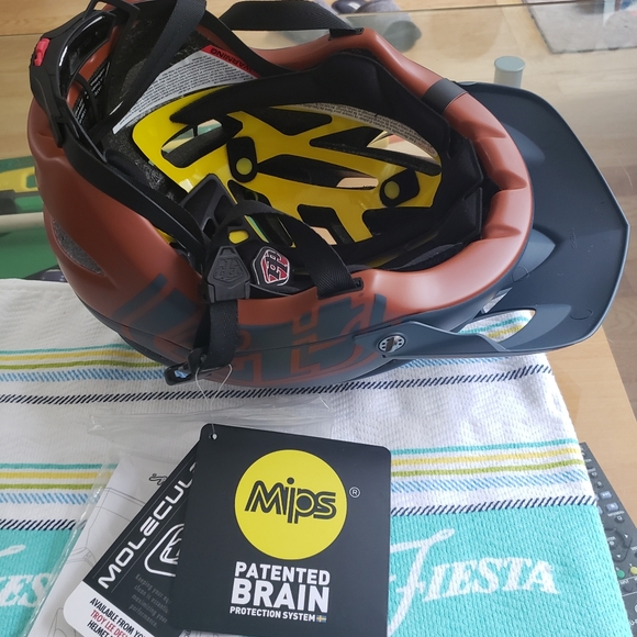 Troy Lee Designs A1 MIPS Bike Helmet - Picture 6 of 9